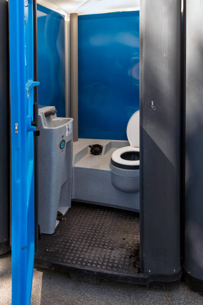 Best Luxury portable toilet rental  in Blaine, MN