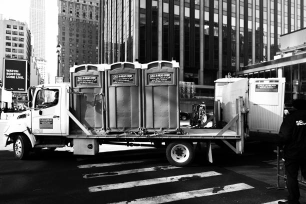 Best Portable toilet rental cost  in Blaine, MN